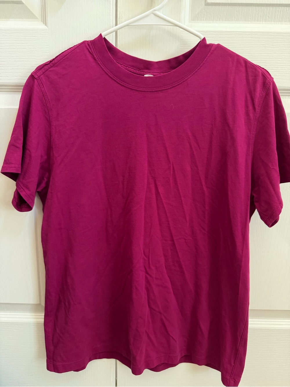 Lululemon Women’s Short Sleeve Tee - Magenta